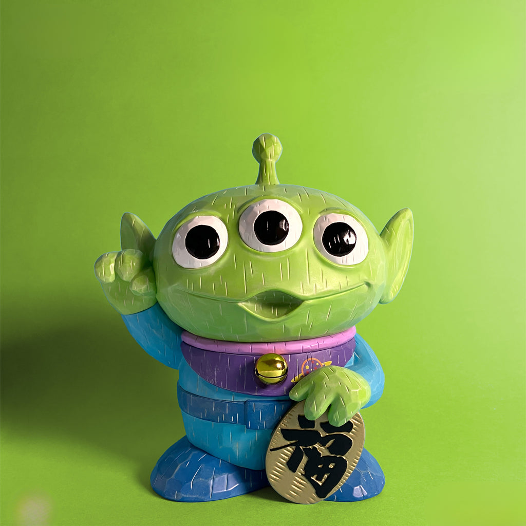URDU Disney Pixar Fukuheya Maneki Neko – Alien (Original)
